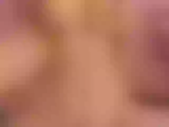 Live sex webcam photo for EmiliaGuess #277849332