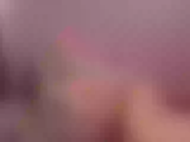 Live sex webcam photo for EmiliaGuess #277886831