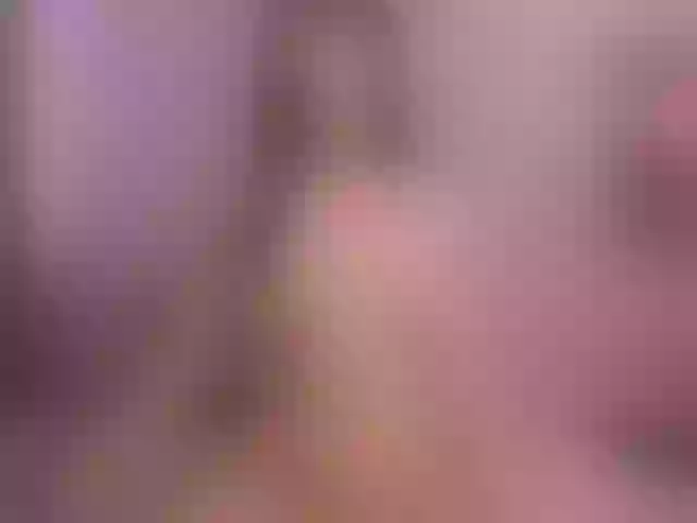 Live sex webcam photo for EmiliaGuess #277919826