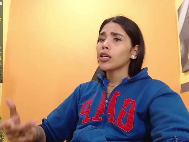 Live sex webcam photo for EmiliaReed #273198414