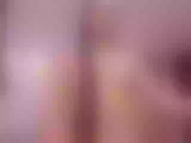 Live sex webcam photo for EmiliaSharp #274386811