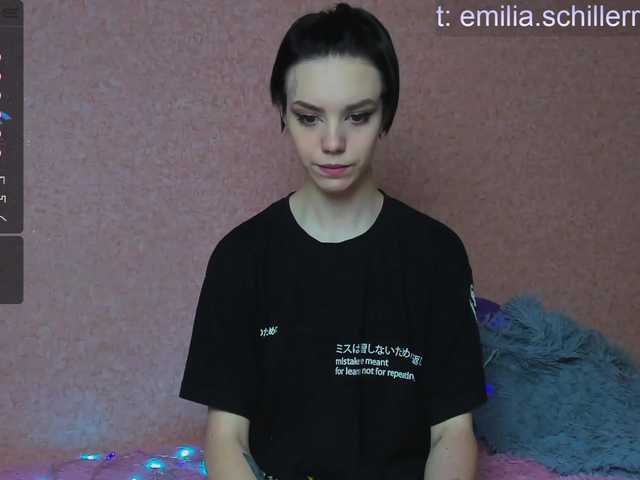 Live sex webcam photo for EmiliaShiller #272912590