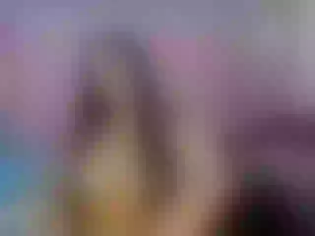 Live sex webcam photo for EmilieBrown #276876009