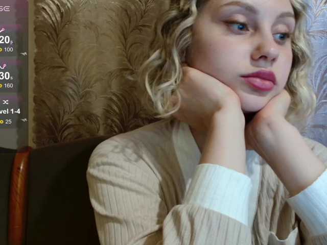 Live sex webcam photo for Emiliya-Blond #278143805