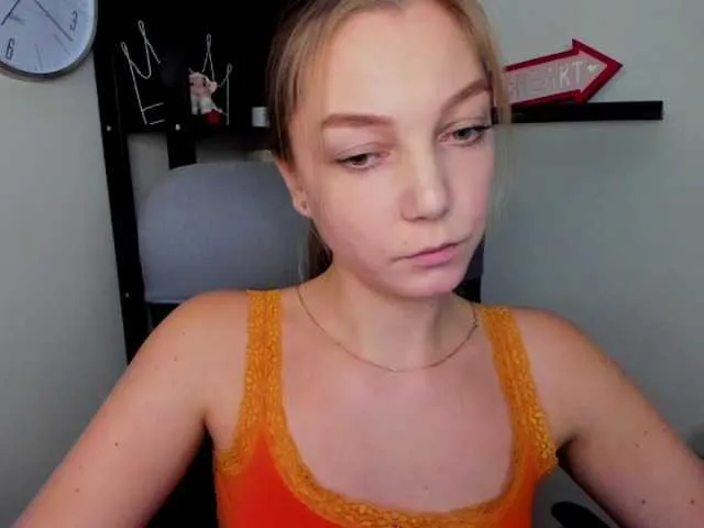 Live sex webcam photo for EmillyExtasy #276962888