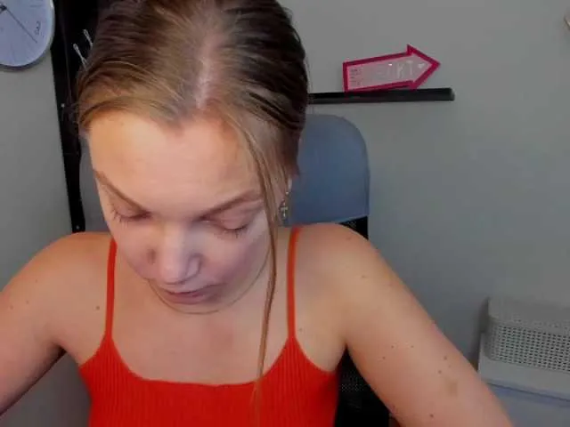 Live sex webcam photo for EmillyExtasy #277046164