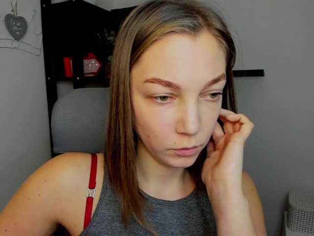 Live sex webcam photo for EmillyExtasy #277352007