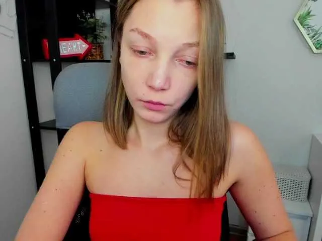 Live sex webcam photo for EmillyExtasy #277554908