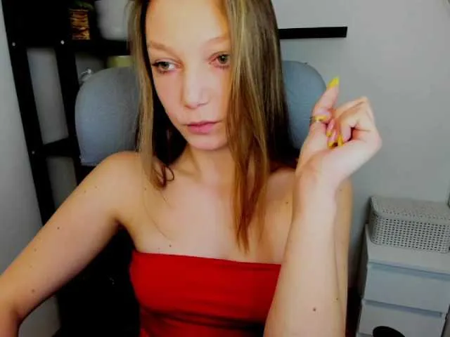 Live sex webcam photo for EmillyExtasy #277674989
