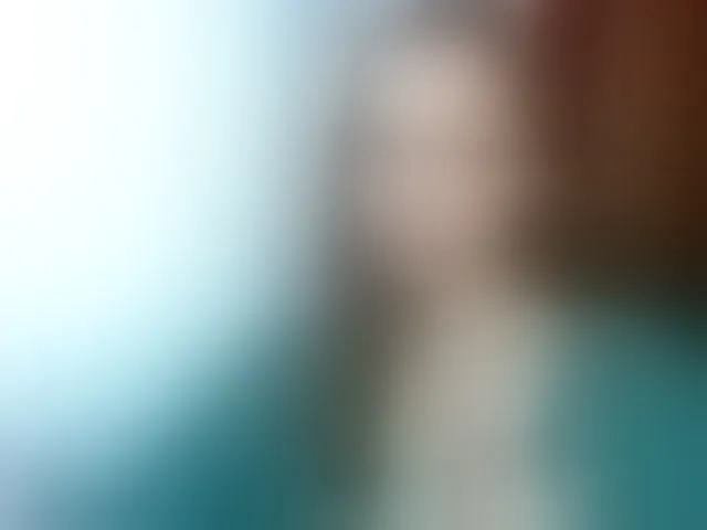 Live sex webcam photo for EmillyExtasy #292739743