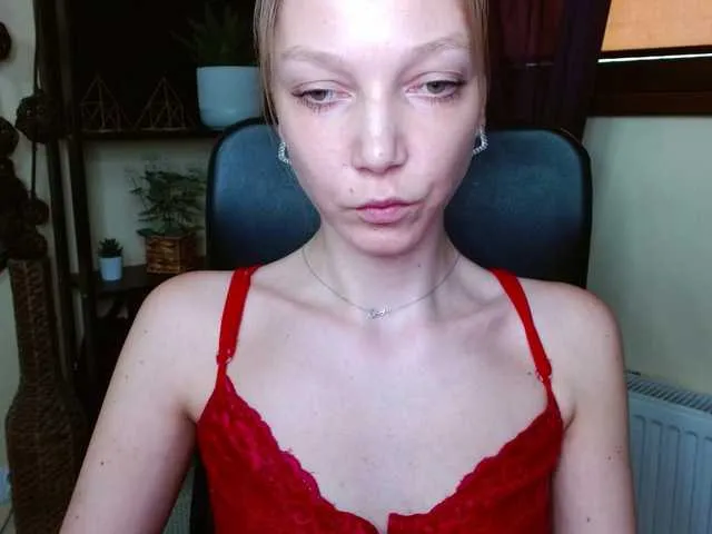 Live sex webcam photo for EmillyExtasy #293206953