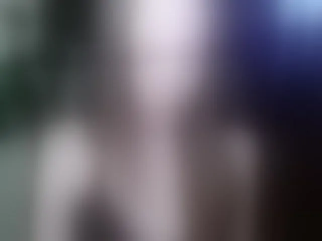 Live sex webcam photo for EmillyExtasy #293376387