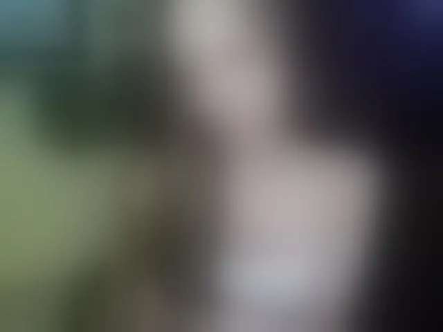 Live sex webcam photo for EmillyExtasy #293775265