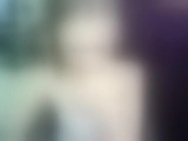 Live sex webcam photo for EmillyExtasy #293948396
