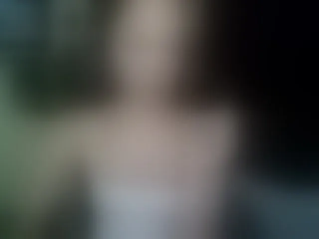 Live sex webcam photo for EmillyExtasy #293988326