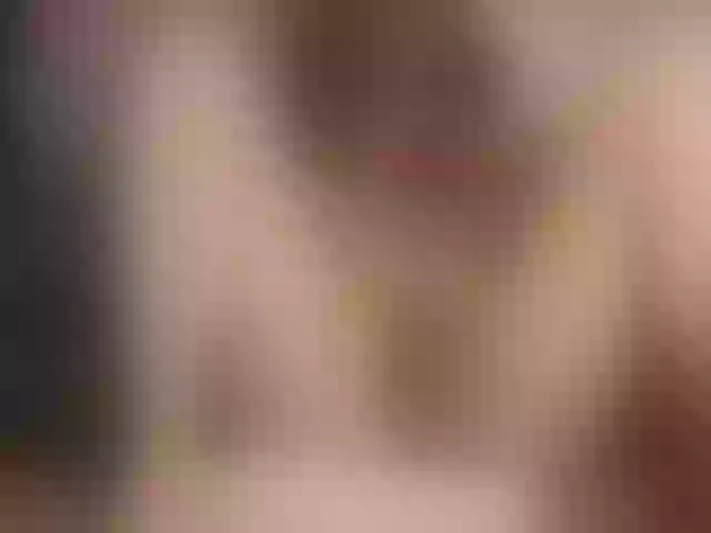 Live sex webcam photo for EmillyGreen1 #288071475