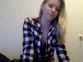 Live sex webcam photo for Emily-Green #120398844