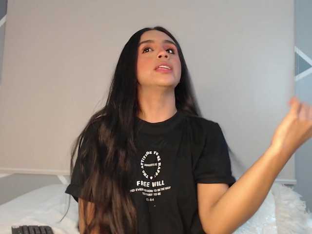Live sex webcam photo for Emily-coleman #274134515