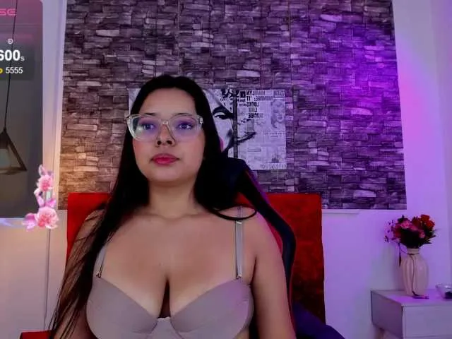 Live sex webcam photo for Emily-sc #290310181