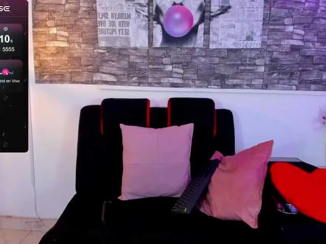 Live sex webcam photo for Emily-sc #291326694