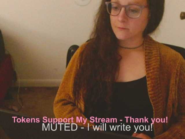 Live sex webcam photo for Emily771 #275740021