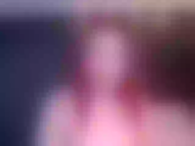 Live sex webcam photo for EmilyBenz1 #271885996
