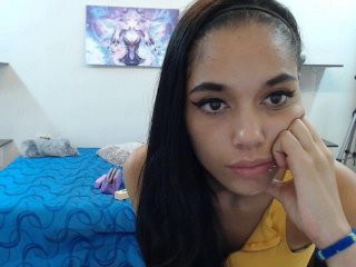 Live sex webcam photo for EmilyDallas #143656253