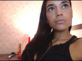 Live sex webcam photo for EmilyDallas #143811034