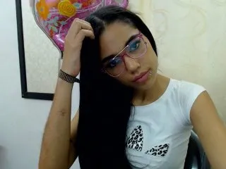 Live sex webcam photo for EmilyDallas #147713979