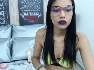 Live sex webcam photo for EmilyDallas #148208215