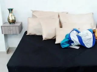 Live sex webcam photo for EmilyDallas #158880262