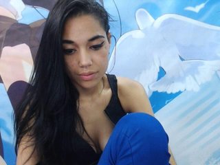 Live sex webcam photo for EmilyDallas #160893352