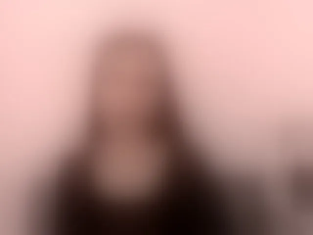 Live sex webcam photo for EmilyDirty #293609409