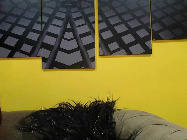 Live sex webcam photo for EmilyDouglass #275586379