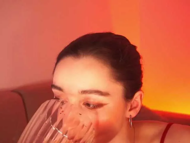 Live sex webcam photo for EmilyGilbert #274412437