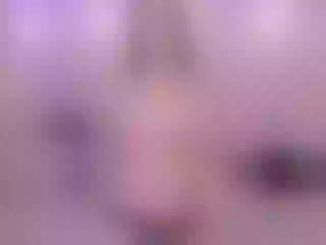 Live sex webcam photo for EmilyGraham #271804887