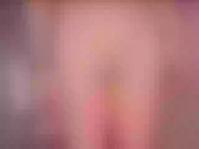 Live sex webcam photo for EmilyGraham #271886264