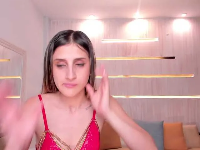 Live sex webcam photo for EmilyGraham #274128801