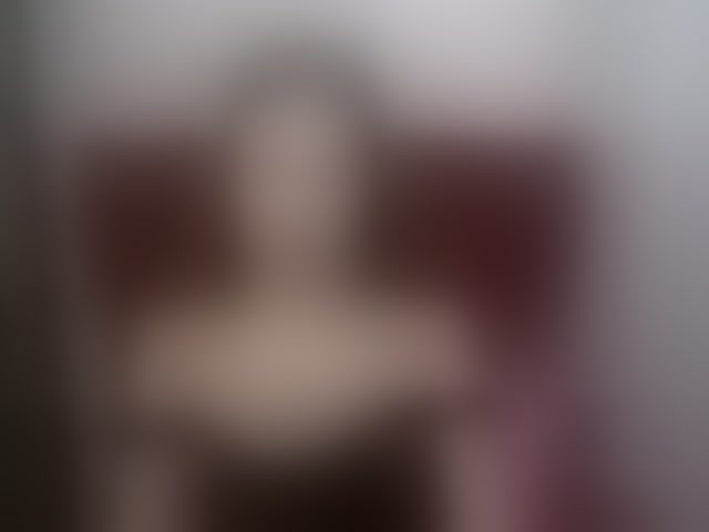 Live sex webcam photo for EmilyHoney #293993208