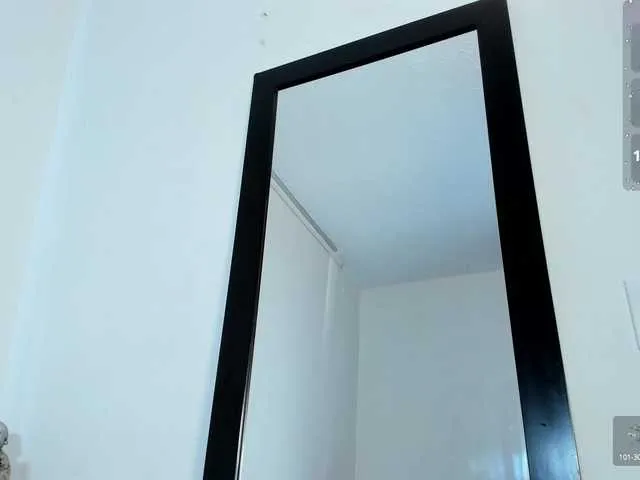 Live sex webcam photo for EmilyJhons #291534390