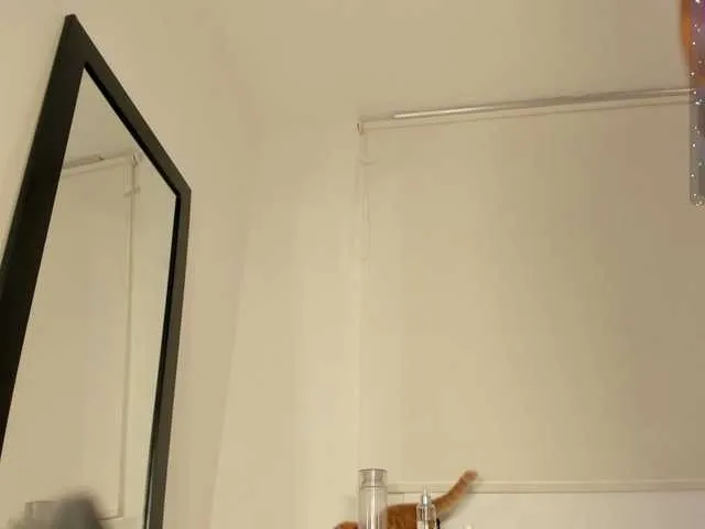 Live sex webcam photo for EmilyJhons #291615173