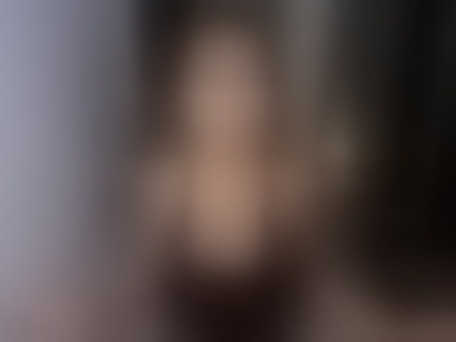 Live sex webcam photo for EmilyLunaa #294148073