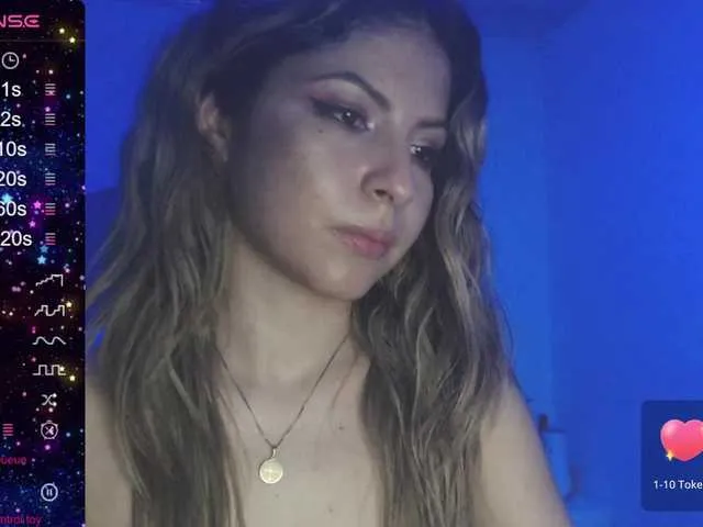 Live sex webcam photo for EmilyMerbu #278243466