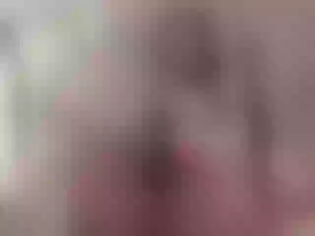 Live sex webcam photo for EmilyMerbu #290609430