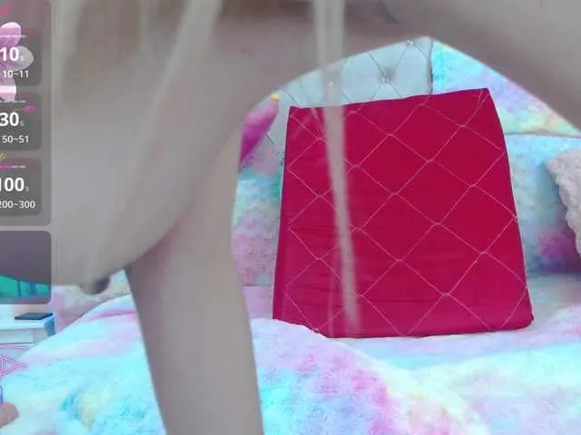 Live sex webcam photo for EmilyMerbu #291235334