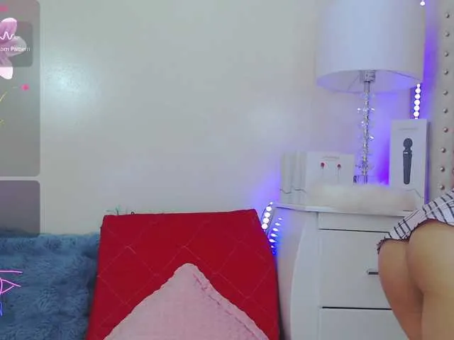 Live sex webcam photo for EmilyMerbu #291448267