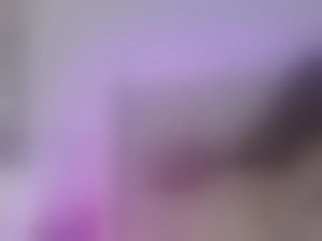 Live sex webcam photo for EmilyMerbu #293895439