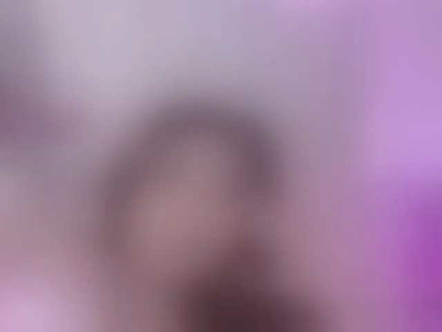 Live sex webcam photo for EmilyMerbu #293949981