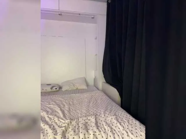 Live sex webcam photo for EmilyPure #291702973