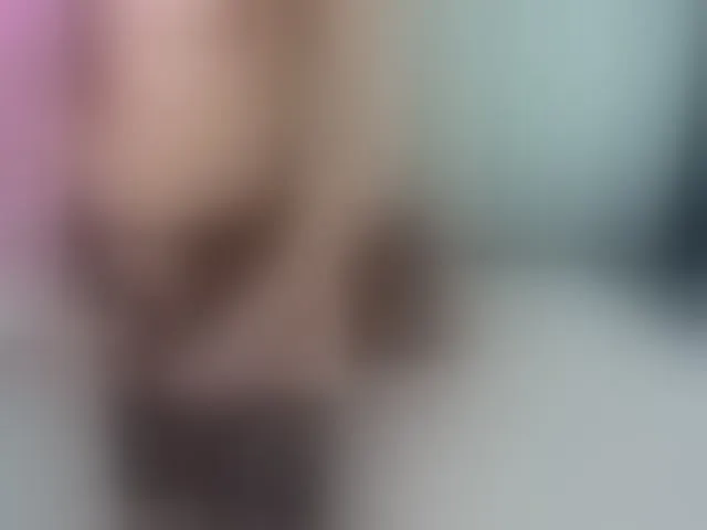 Live sex webcam photo for EmilyRank #290545793